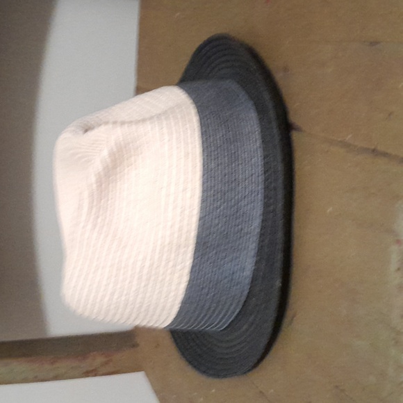 H&M unisex tricolor straw fedora hat, size 56/medium - Picture 6 of 9
